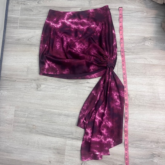 Cinq A Sept Tie Dye Mini Skirt NWT sz 6 - Picture 5 of 10